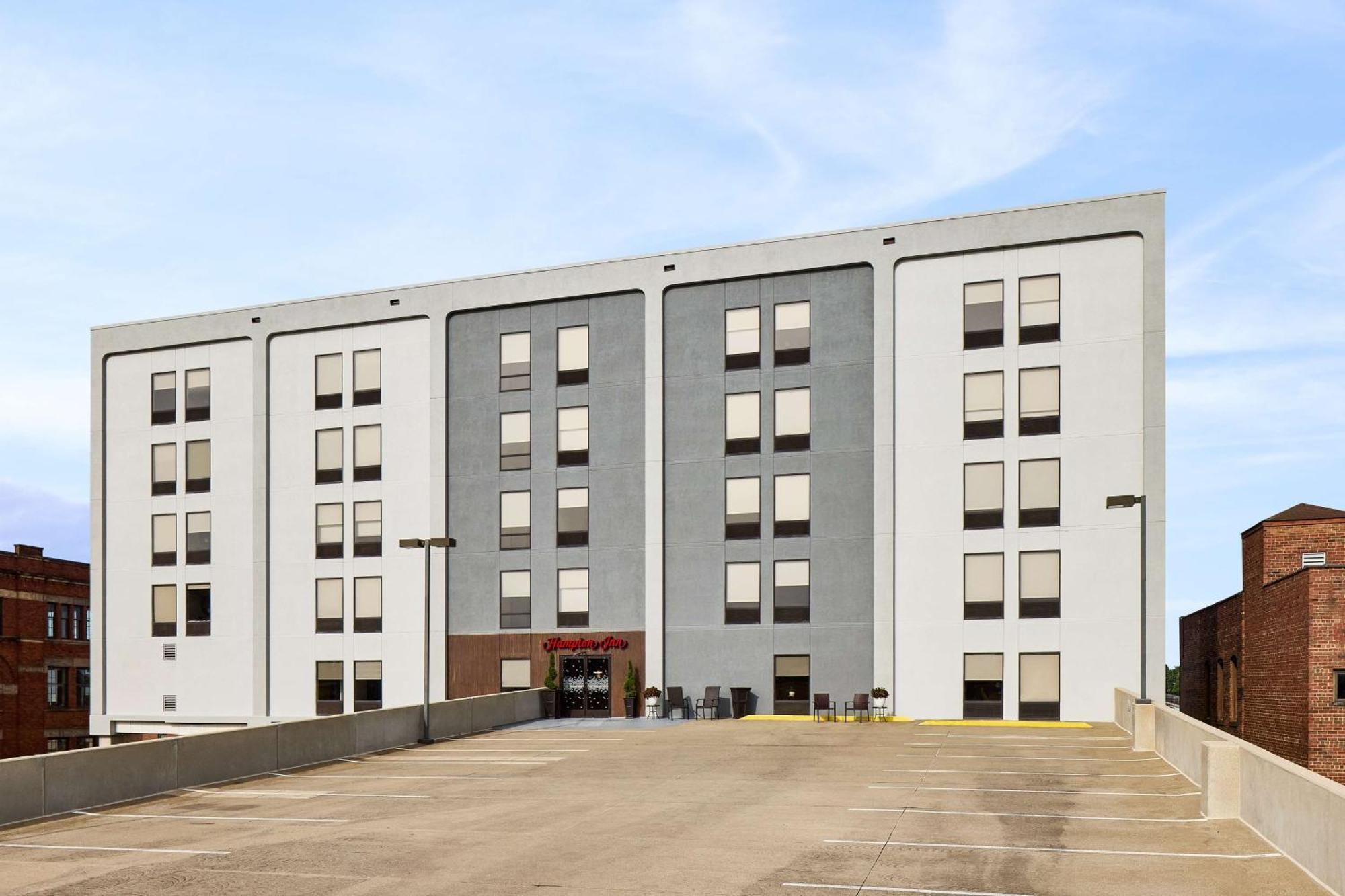 Hampton Inn Massillon Exterior foto